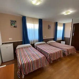 hostal-urpi.catalonia-hotels.com/